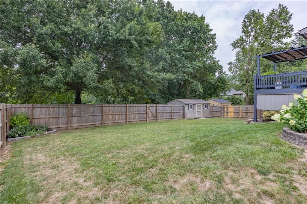 7022 N Hickory Street — photo 47