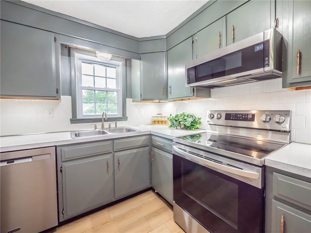 413 W South Avenue — photo 14