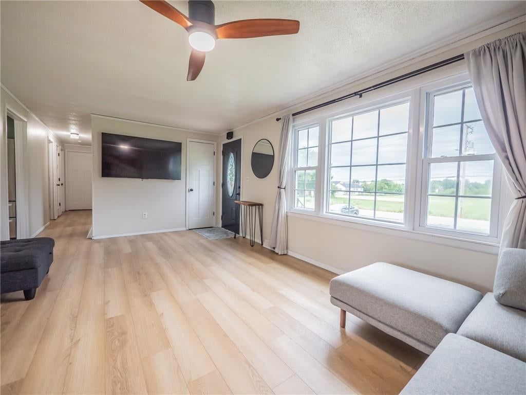 413 W South Avenue — photo 19