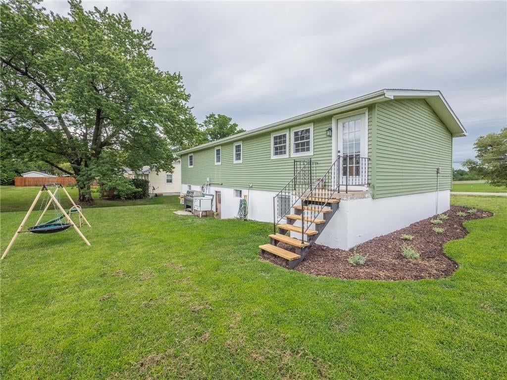 413 W South Avenue — photo 41