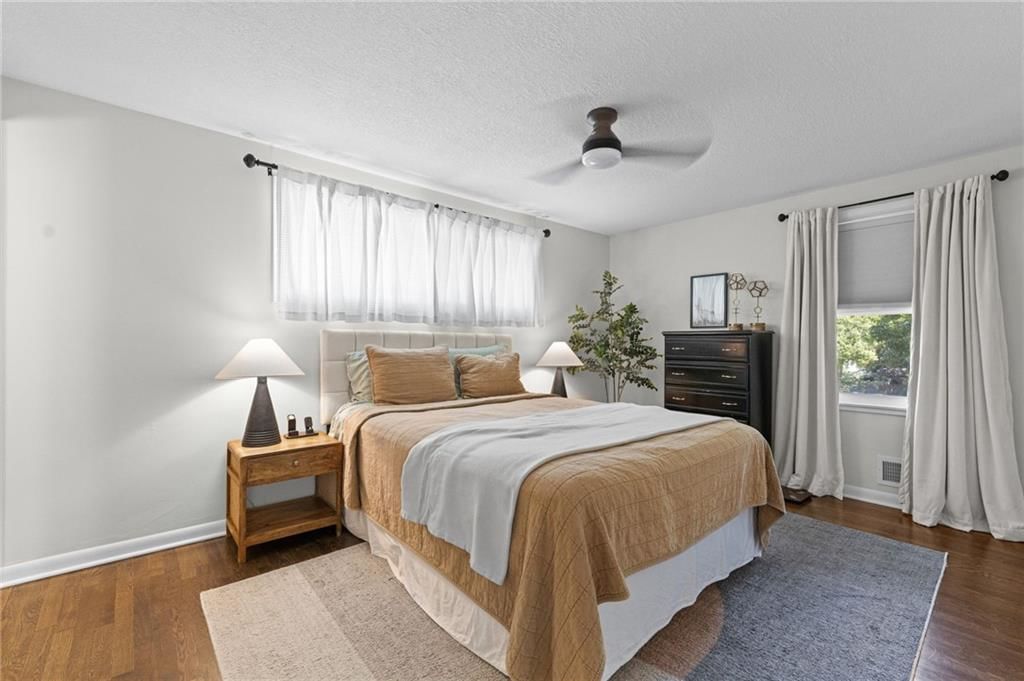 8802 Belleview Avenue — photo 11