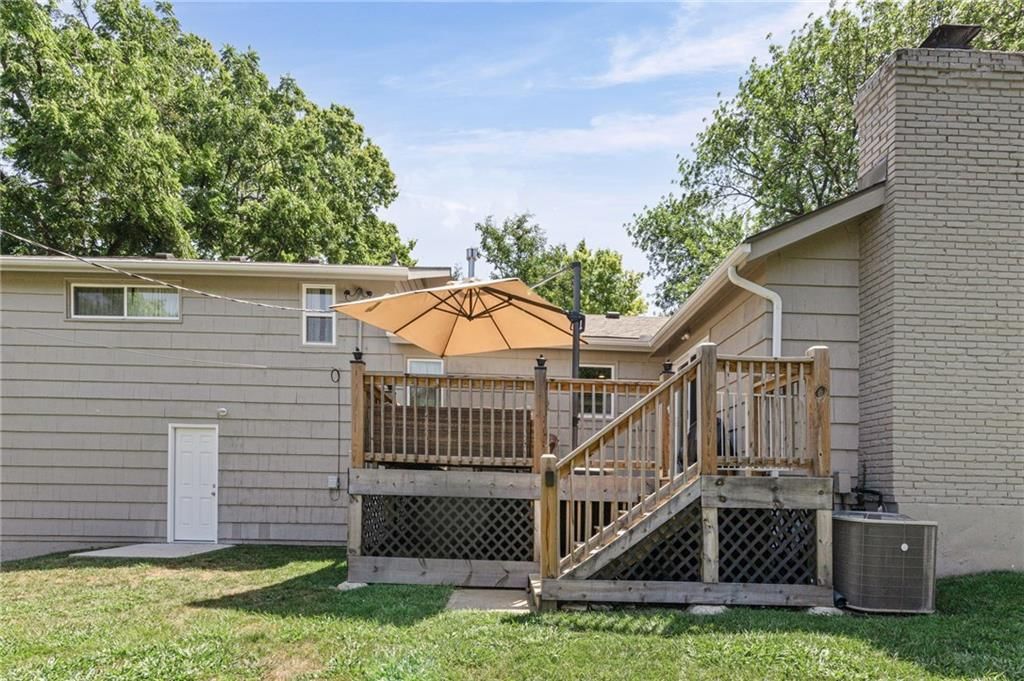 8802 Belleview Avenue — photo 25