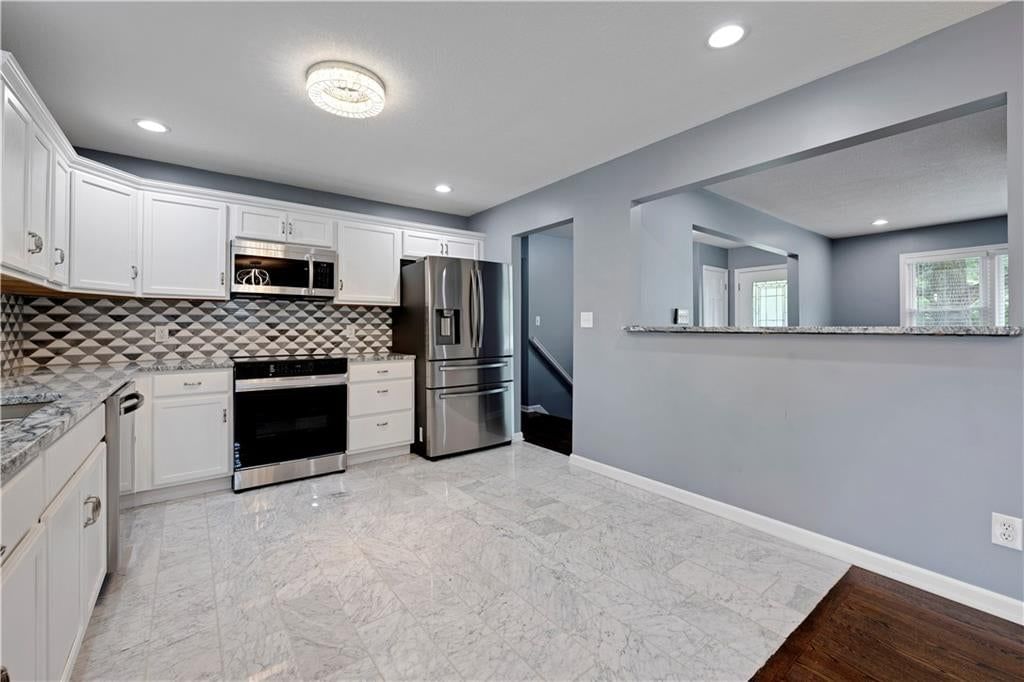 7404 Willow Avenue — photo 13