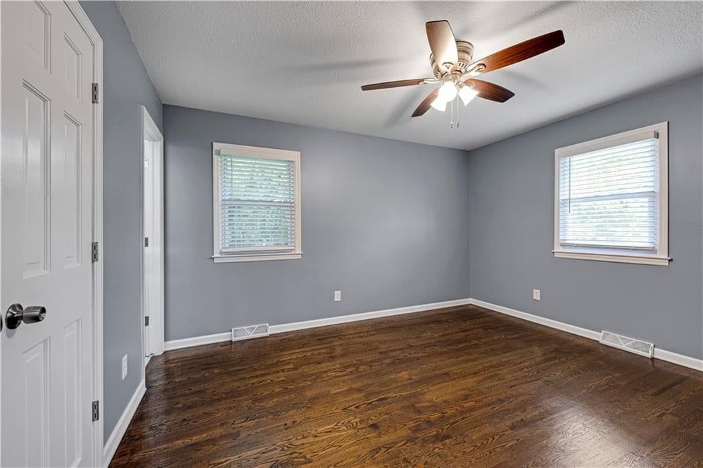 7404 Willow Avenue — photo 17