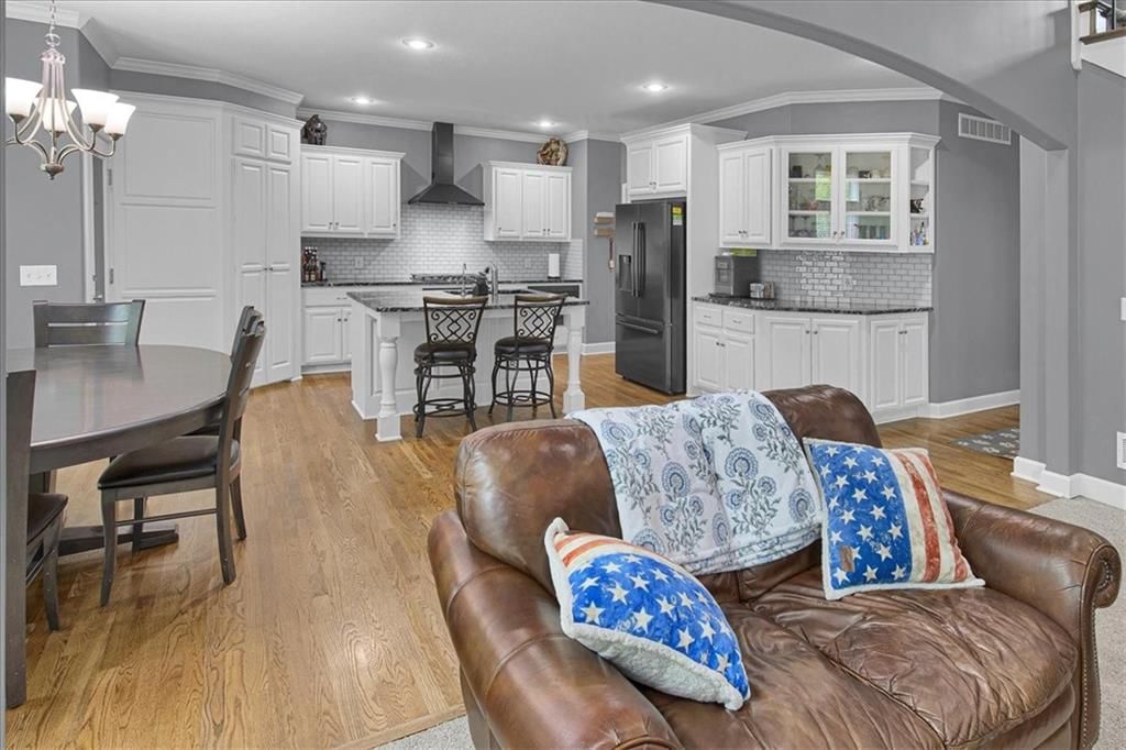 1208 N Silverleaf Court — photo 19