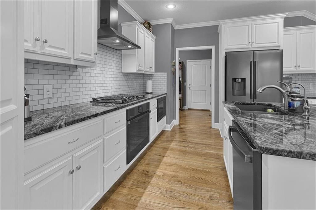 1208 N Silverleaf Court — photo 27