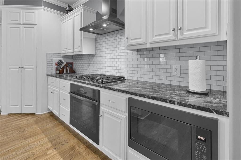 1208 N Silverleaf Court — photo 28
