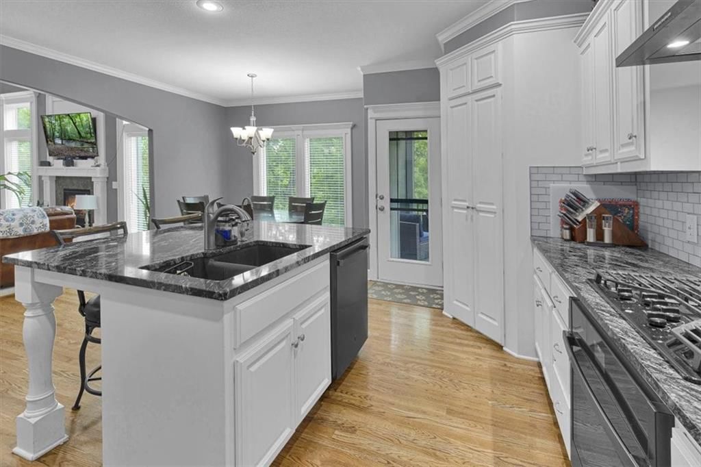 1208 N Silverleaf Court — photo 29