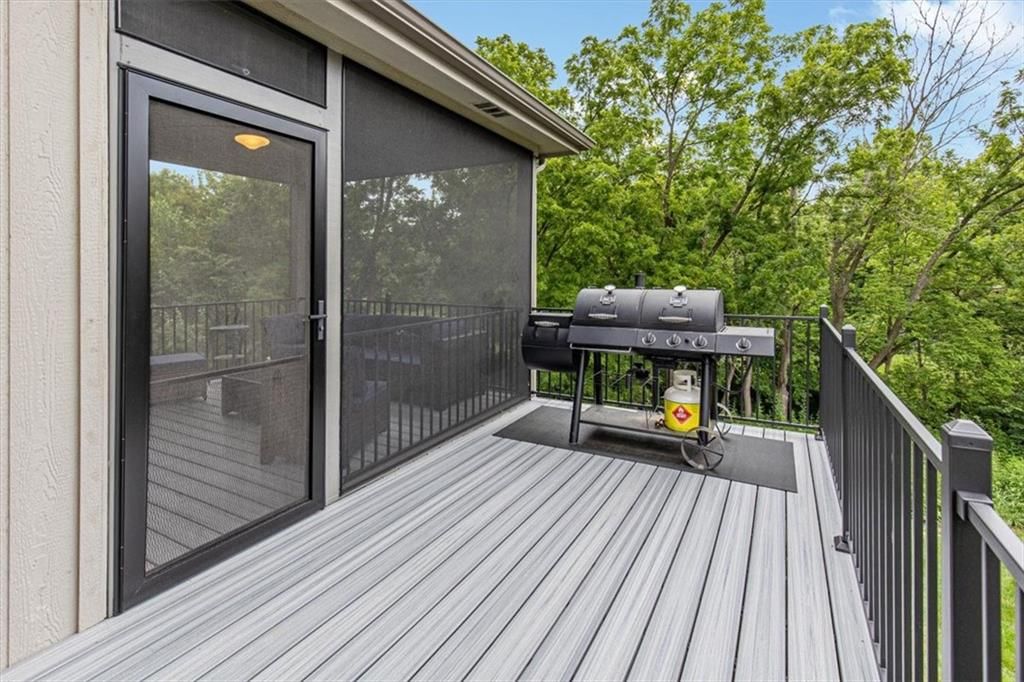 1208 N Silverleaf Court — photo 32