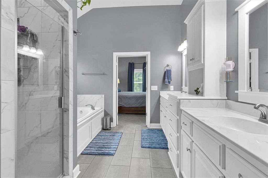 1208 N Silverleaf Court — photo 44