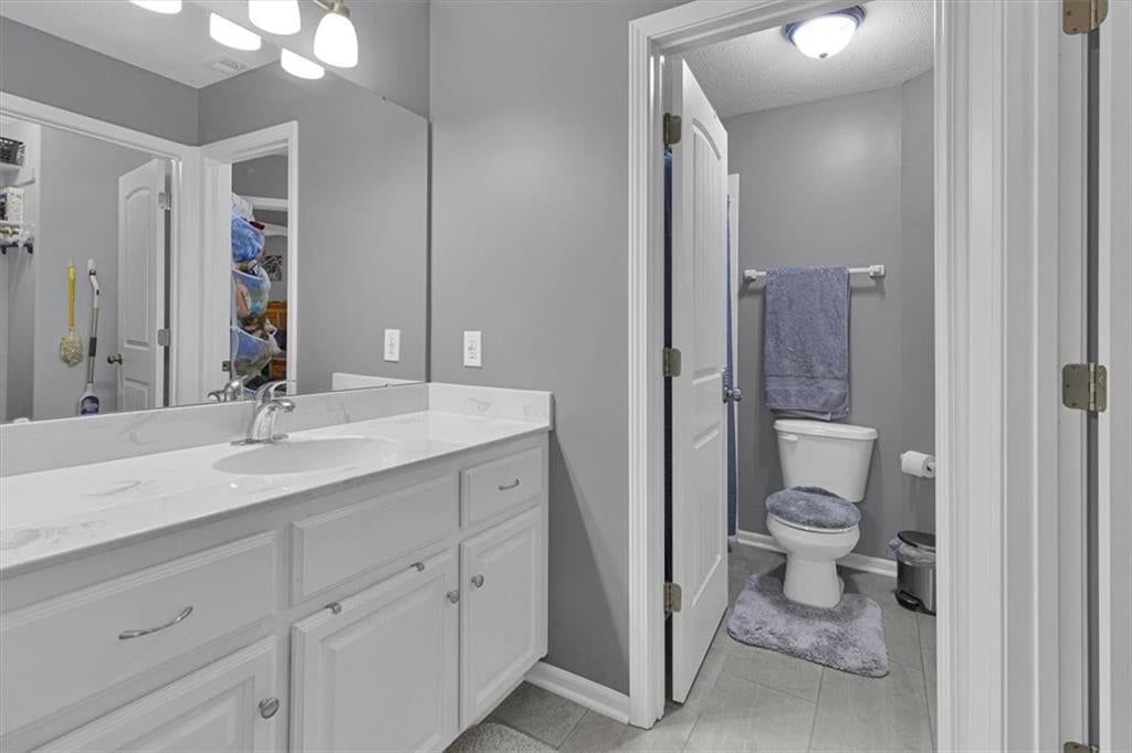 1208 N Silverleaf Court — photo 53