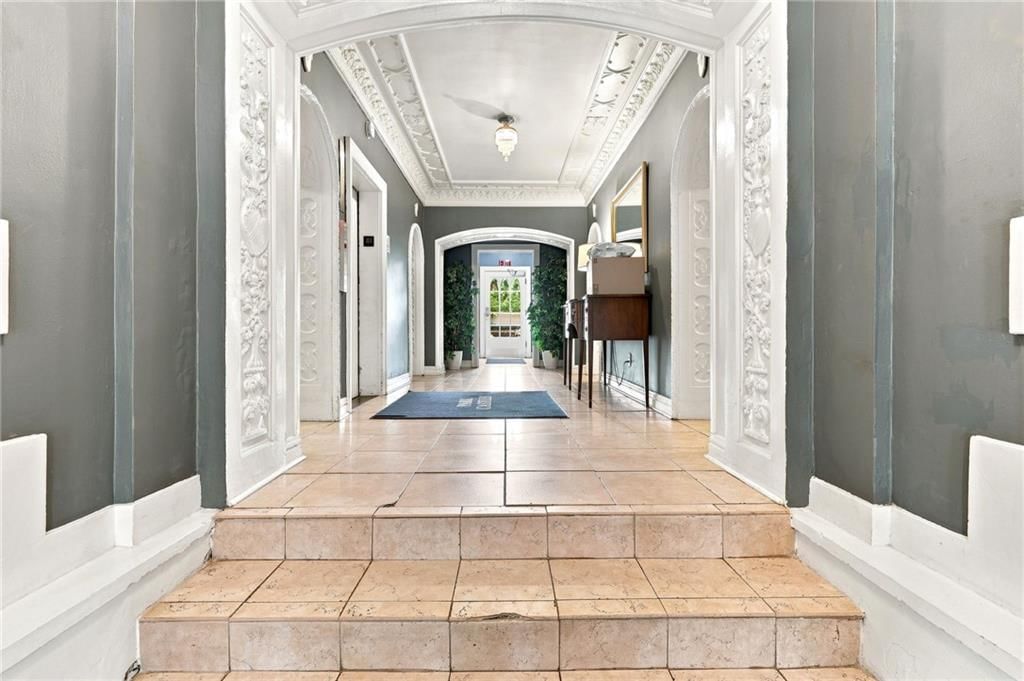 309 E Emanuel Cleaver Boulevard — photo 7