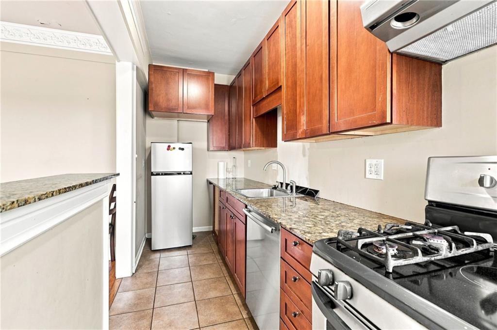 309 E Emanuel Cleaver Boulevard — photo 22