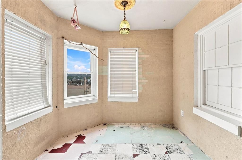 309 E Emanuel Cleaver Boulevard — photo 23