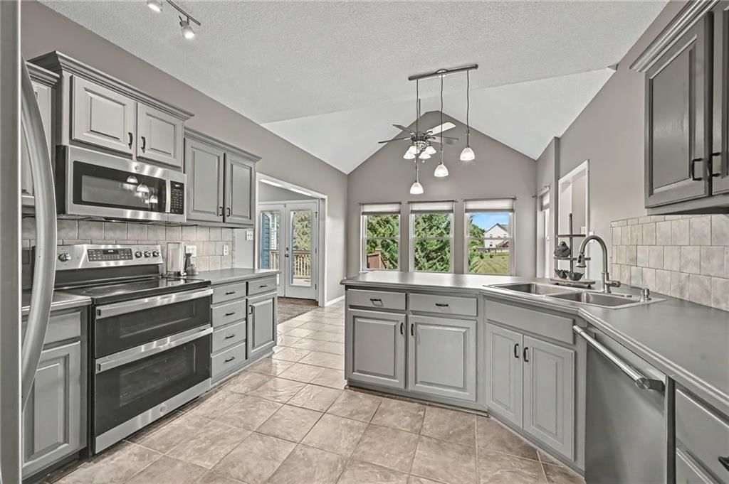 16502 Dana Lane — photo 11
