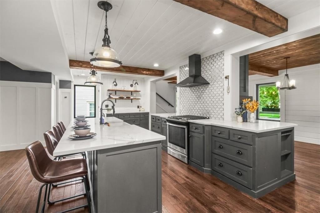 303 SW 2nd Street — photo 8