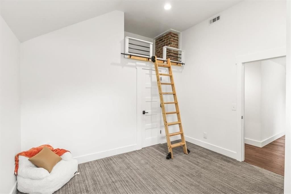 303 SW 2nd Street — photo 14