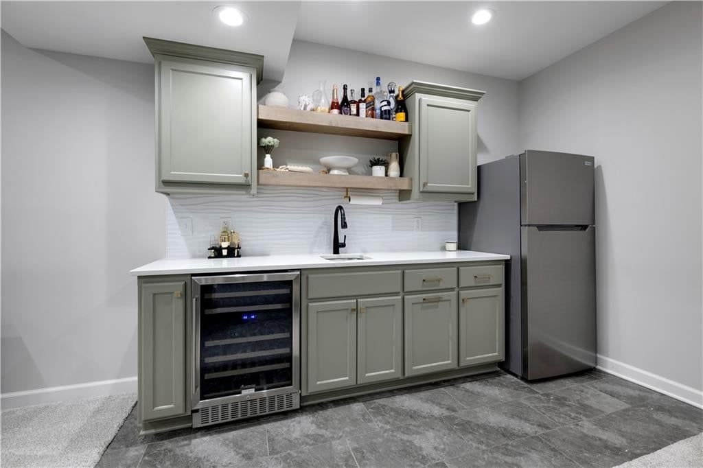 6613 NW 106th Street — photo 38