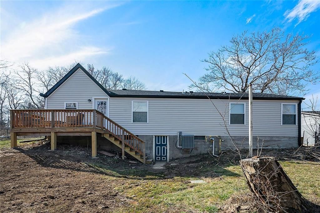 5227 N Merrimac Avenue — photo 3