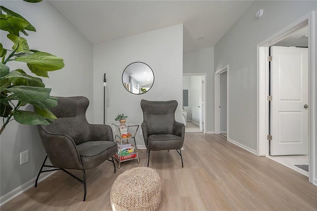 5227 N Merrimac Avenue — photo 12
