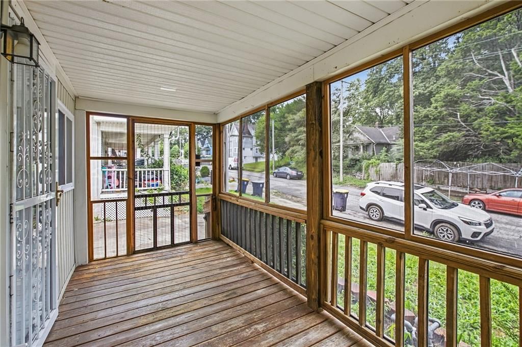 2537 Elmwood Avenue — photo 4