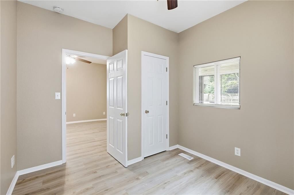 2537 Elmwood Avenue — photo 14