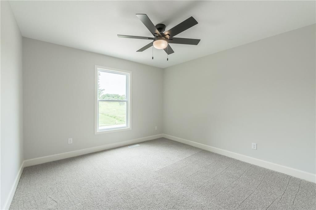 992 Sicklebar Drive — photo 23