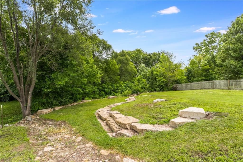 992 Sicklebar Drive — photo 47