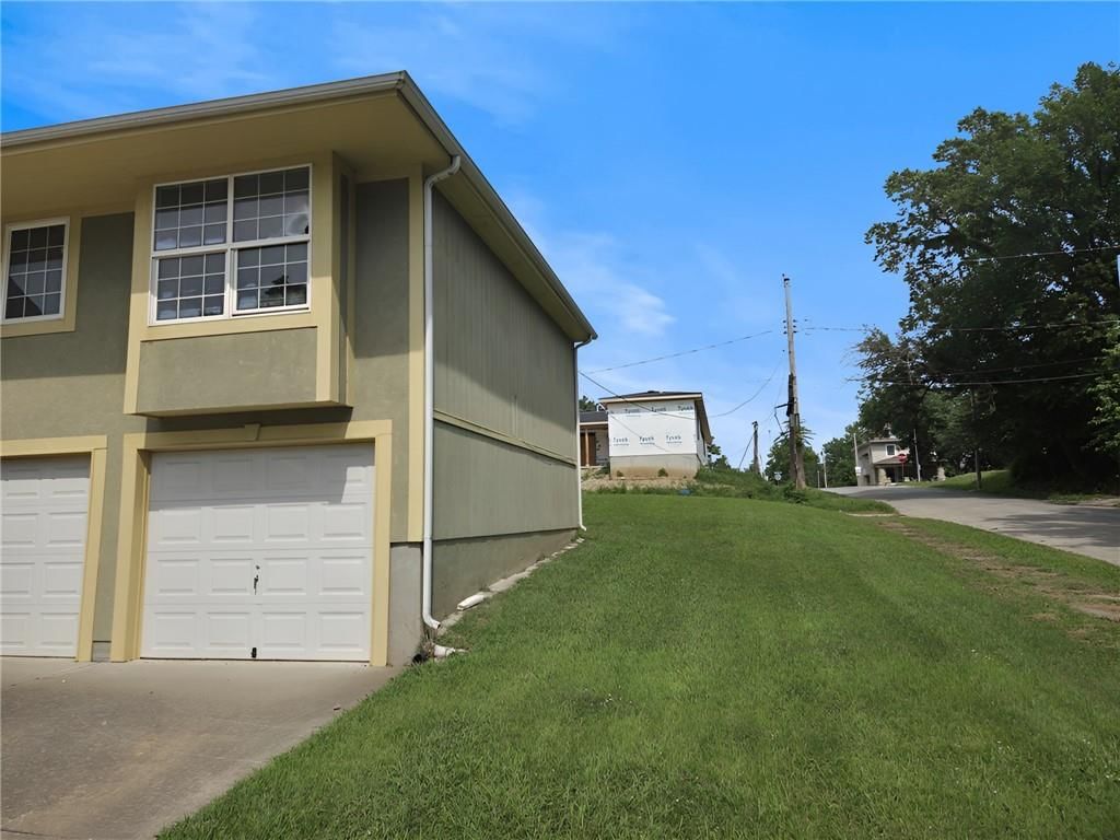 2035 Montgall Avenue — photo 2
