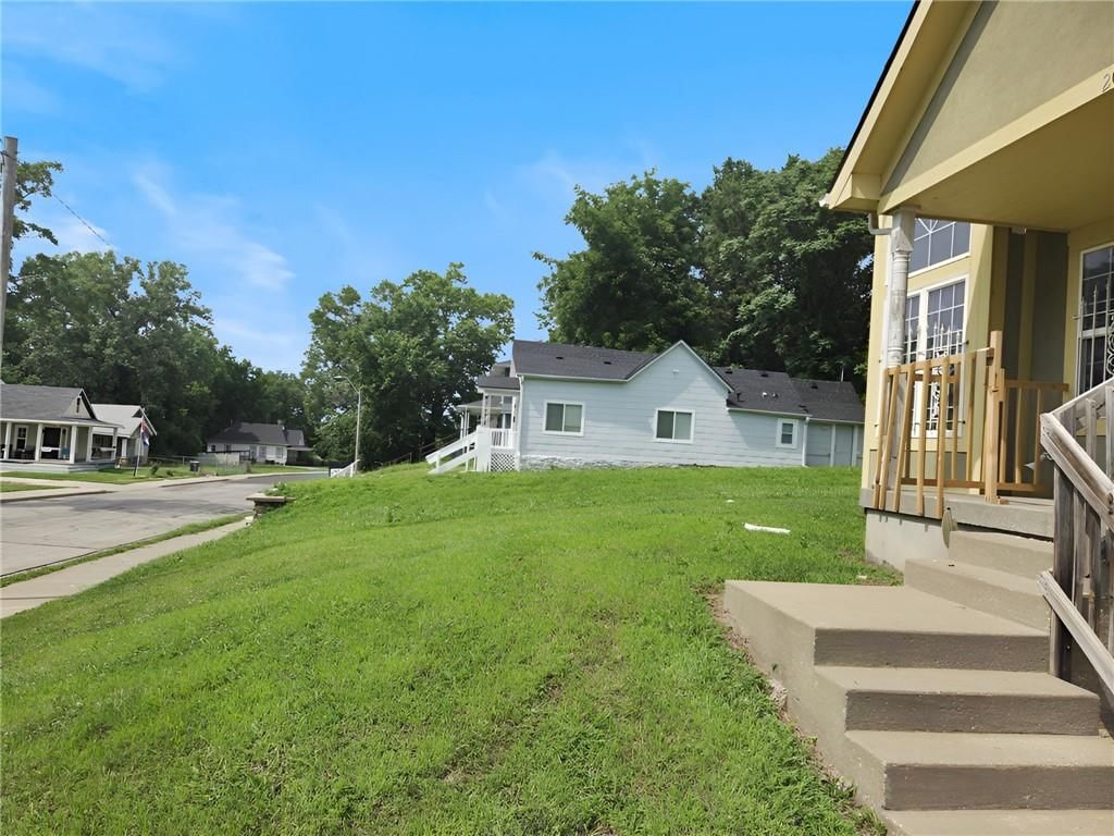 2035 Montgall Avenue — photo 6