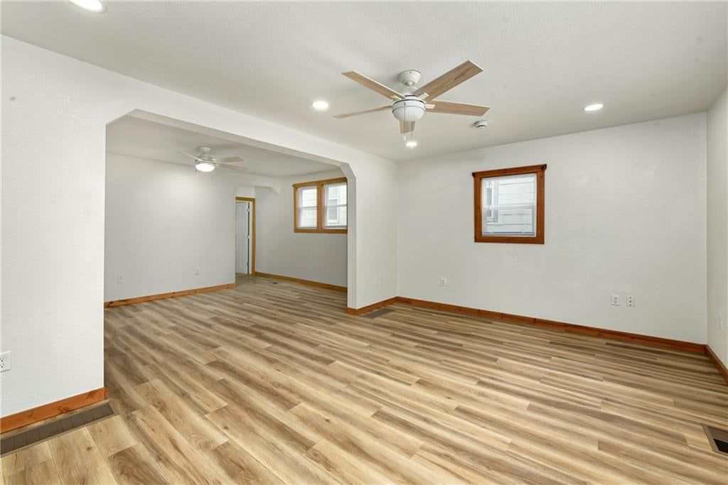1122 2nd Avenue — photo 7