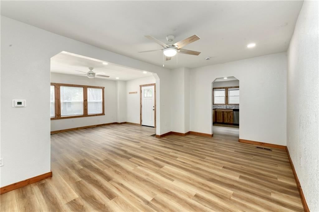 1122 2nd Avenue — photo 10