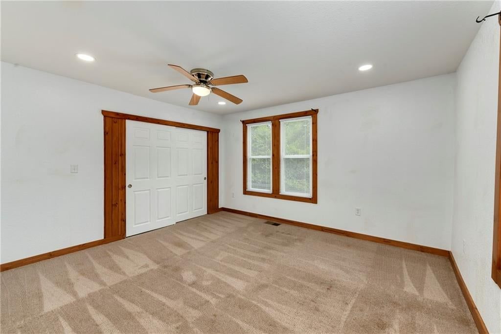 1122 2nd Avenue — photo 23