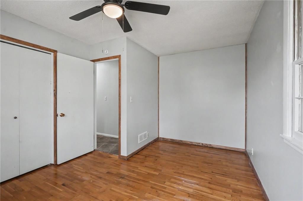 1229 S Elm Street — photo 20
