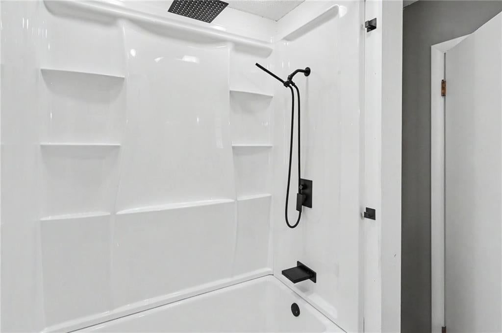 1229 S Elm Street — photo 22