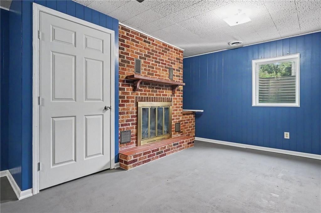 1229 S Elm Street — photo 36