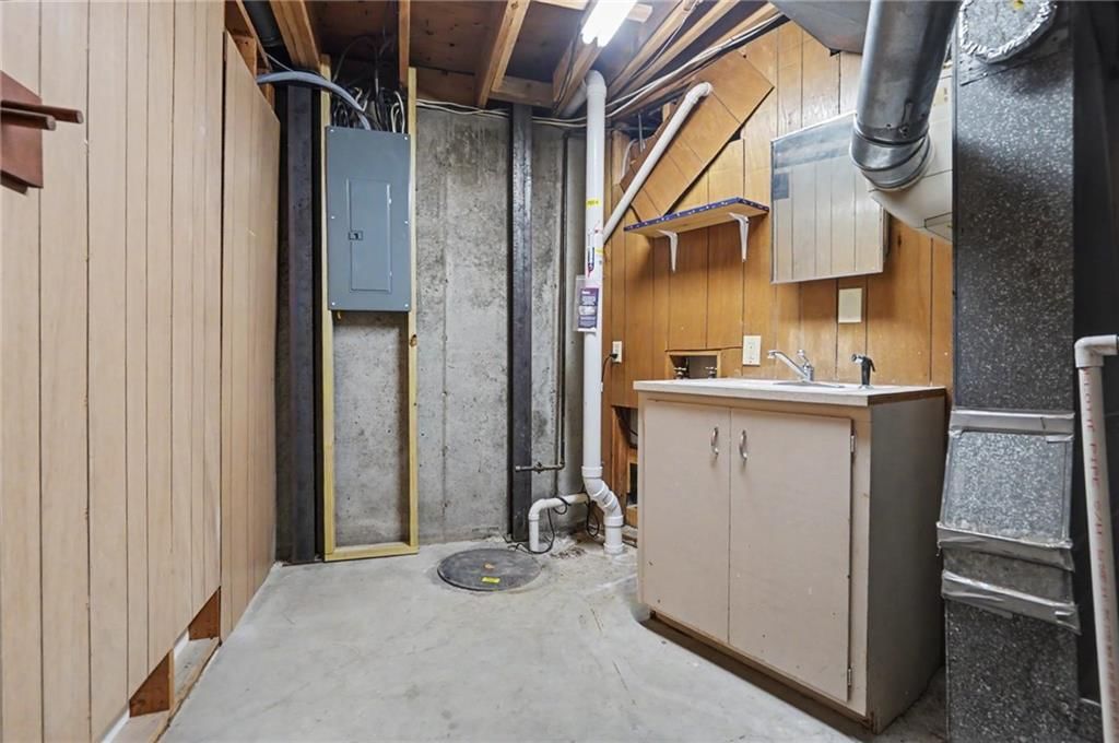 1229 S Elm Street — photo 38