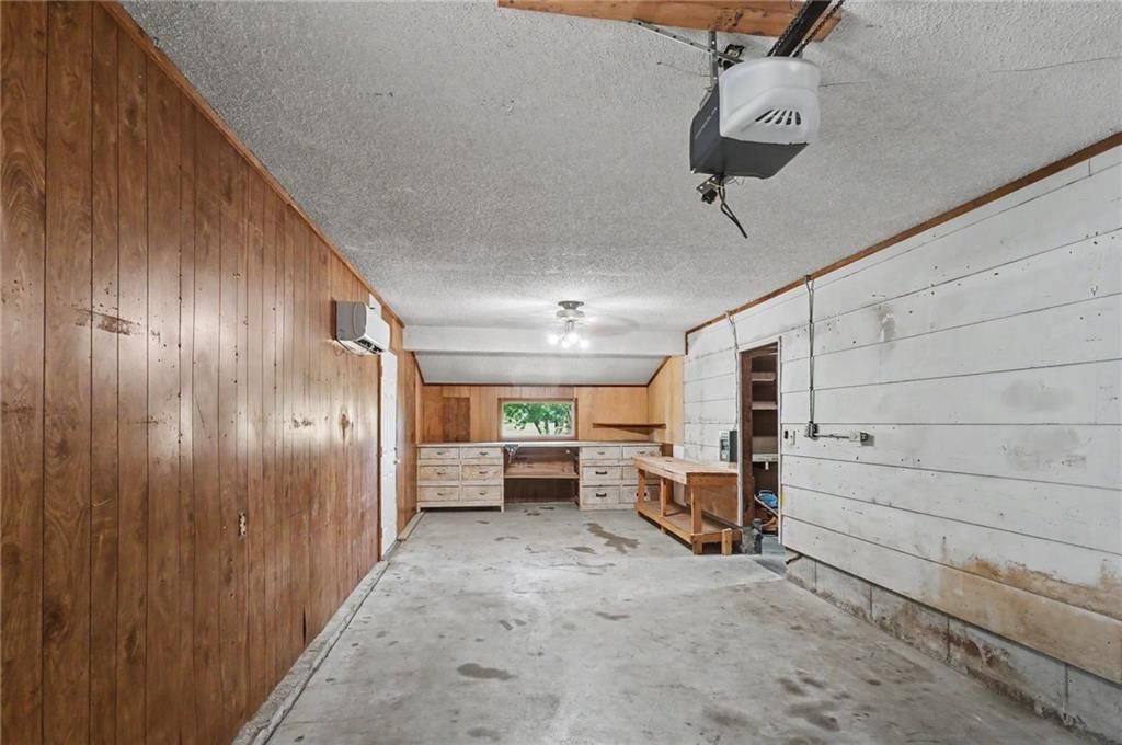 1229 S Elm Street — photo 41