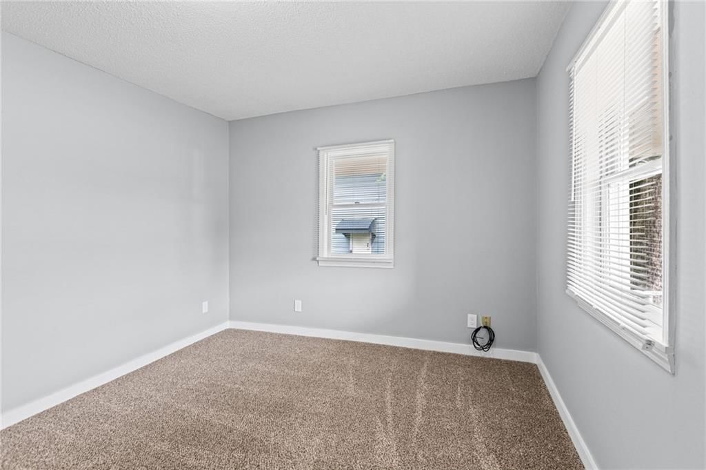 102 E Miami Street — photo 10