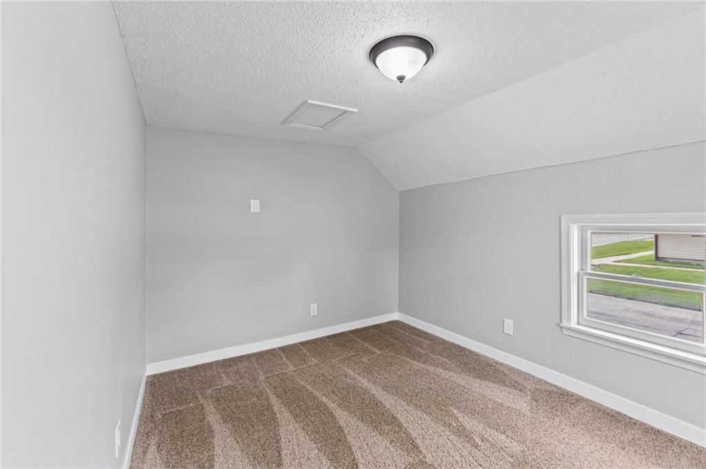 102 E Miami Street — photo 12