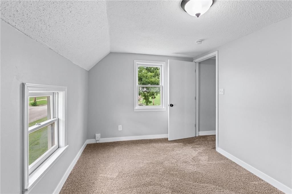 102 E Miami Street — photo 15