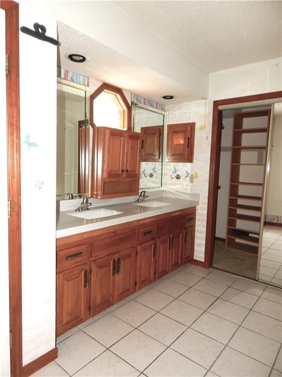 306 LAKESIDE Drive — photo 17