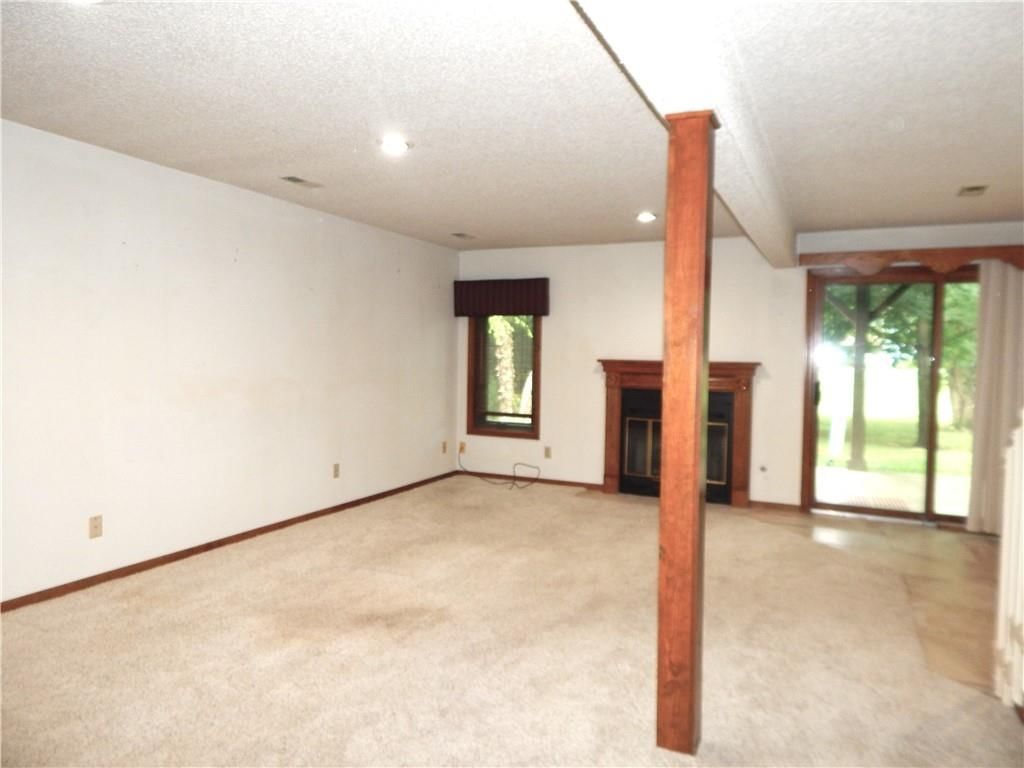 306 LAKESIDE Drive — photo 24
