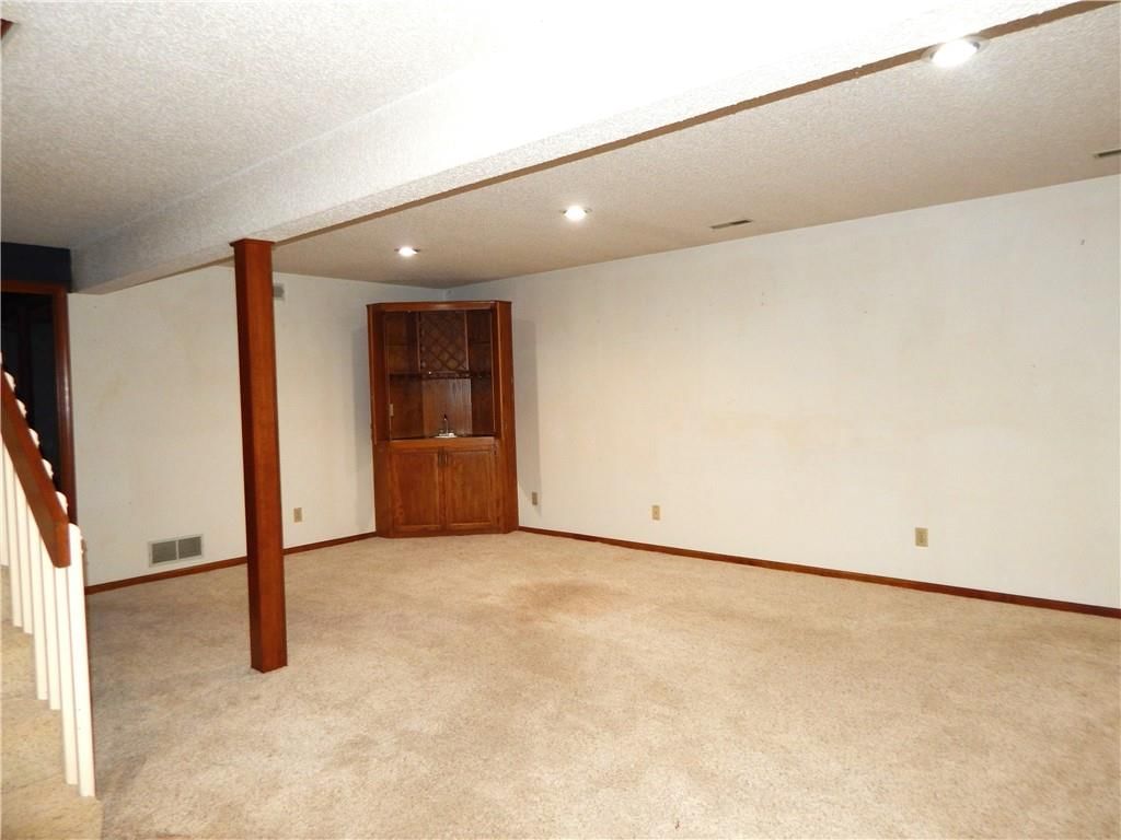 306 LAKESIDE Drive — photo 26