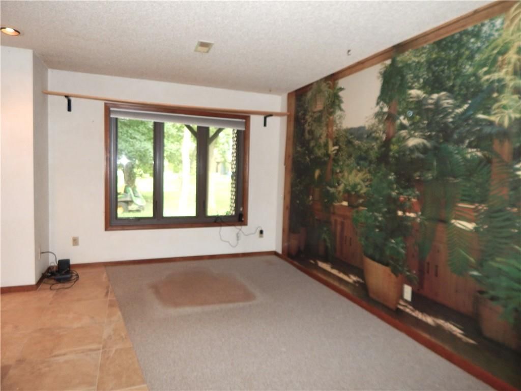306 LAKESIDE Drive — photo 27