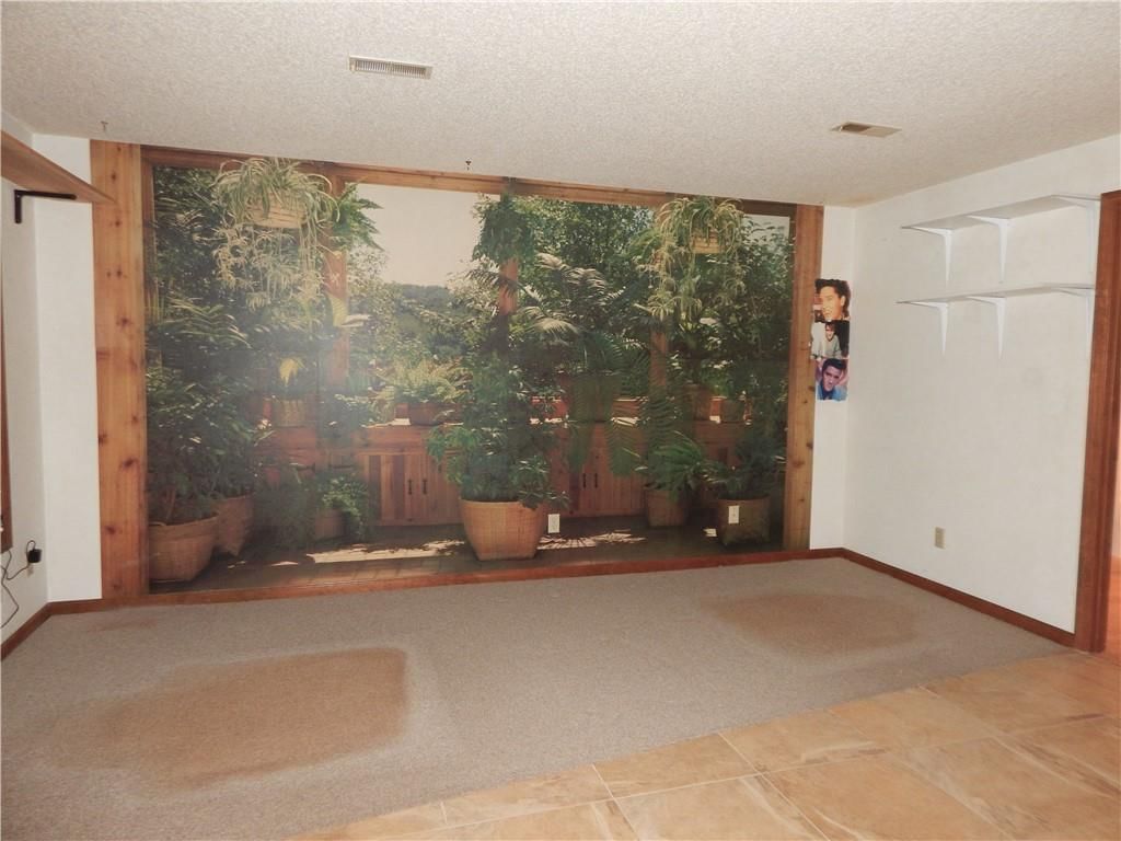 306 LAKESIDE Drive — photo 28