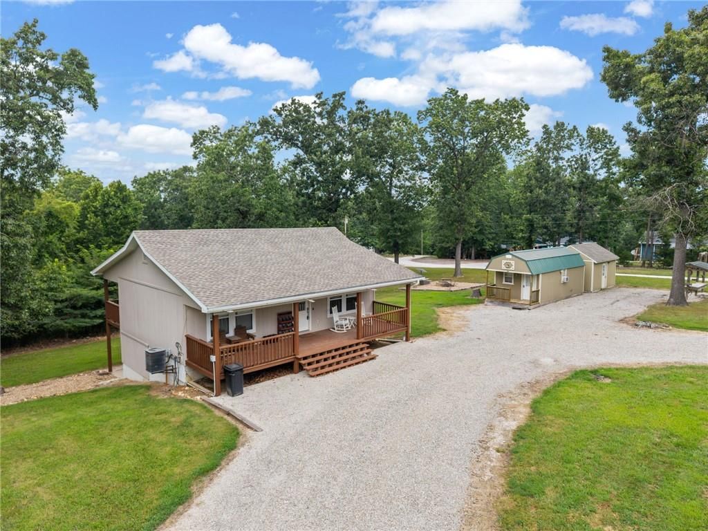 23719 Singing Bird Lane, Warsaw, MO