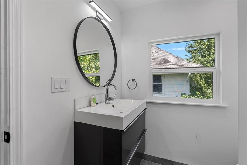 3627 Woodland Avenue — photo 17