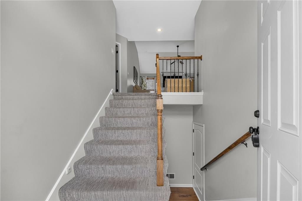 901 N Birch Street — photo 11