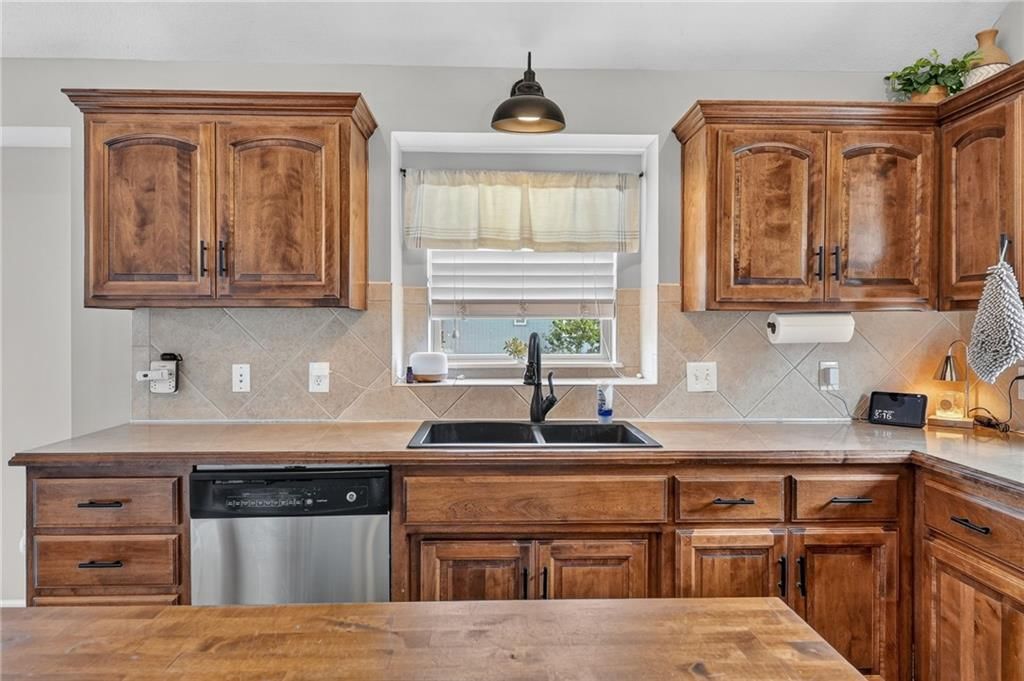 901 N Birch Street — photo 27